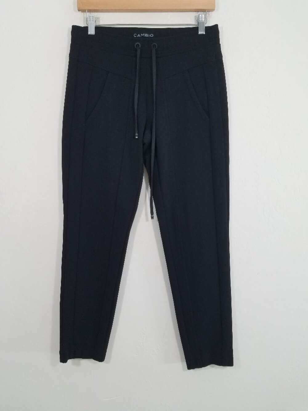 Like New Cambio Women's Pull-On Drawstring Waist Pants Black Size 34